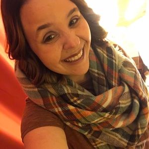 Meet the posher, Allison